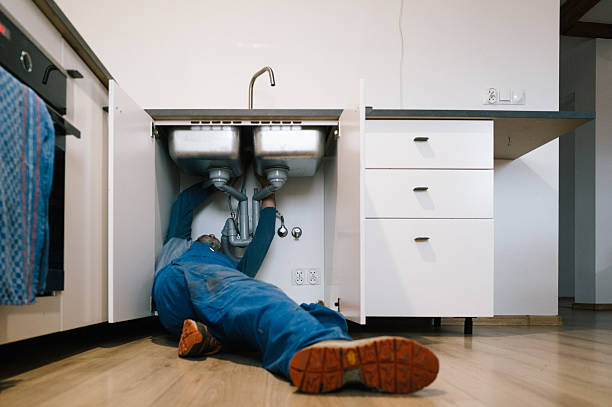 Professional Emergency Plumber technician working in Willards, MD